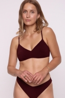 Costa wine brown